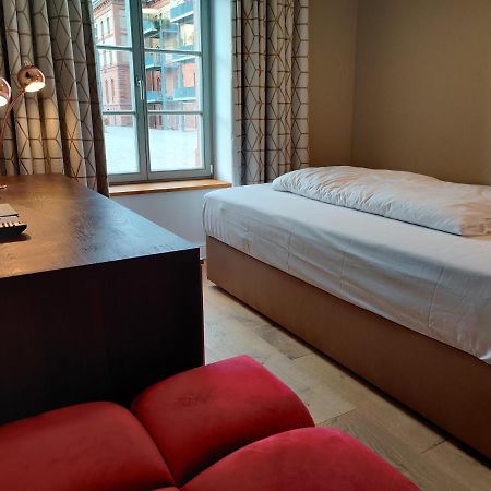 لانداو إن در بفالتس Amelie No 1 Hotel & Appartements المظهر الخارجي الصورة