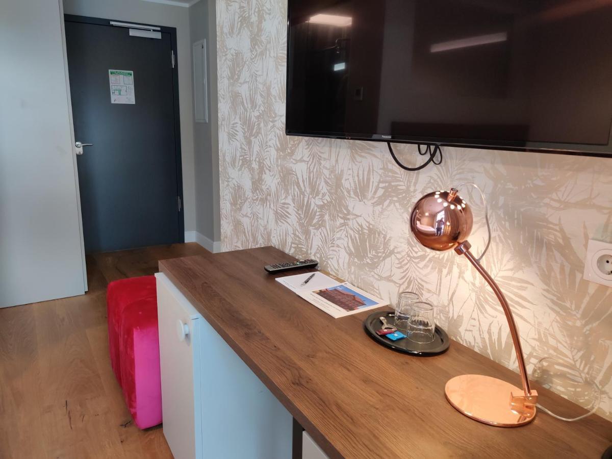 لانداو إن در بفالتس Amelie No 1 Hotel & Appartements المظهر الخارجي الصورة