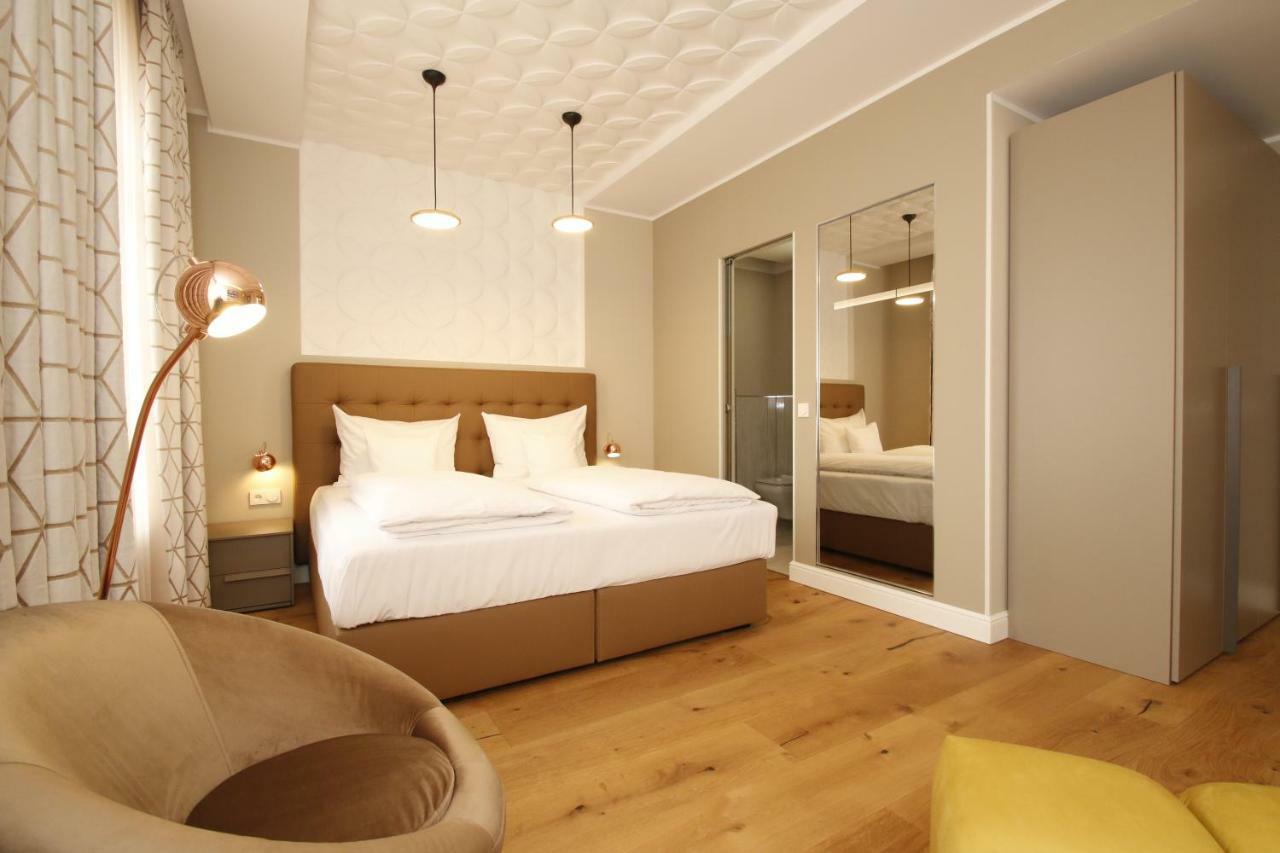 لانداو إن در بفالتس Amelie No 1 Hotel & Appartements المظهر الخارجي الصورة